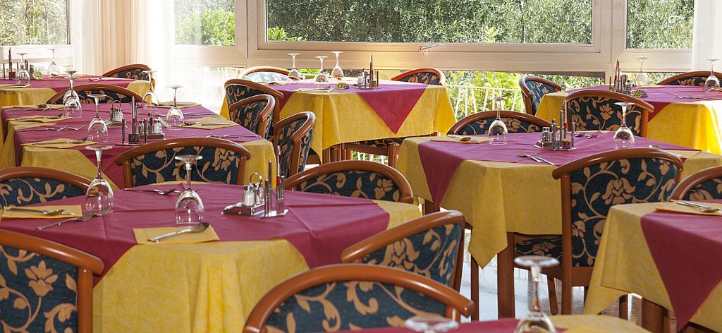 Hotel Garden Limone sul Garda Extérieur photo