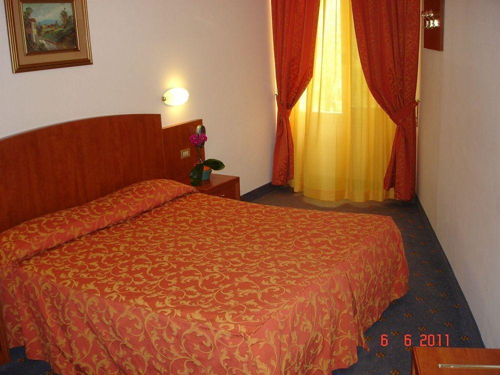 Hotel Garden Limone sul Garda Extérieur photo