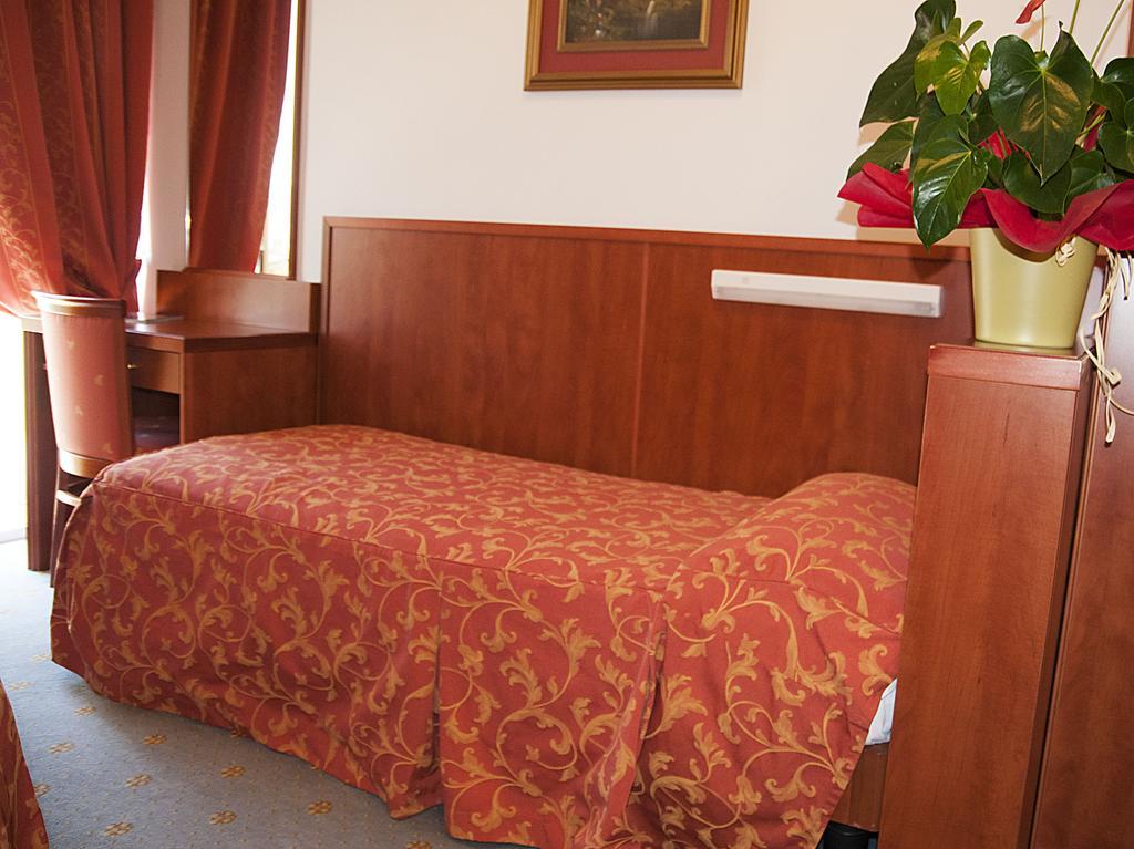 Hotel Garden Limone sul Garda Chambre photo